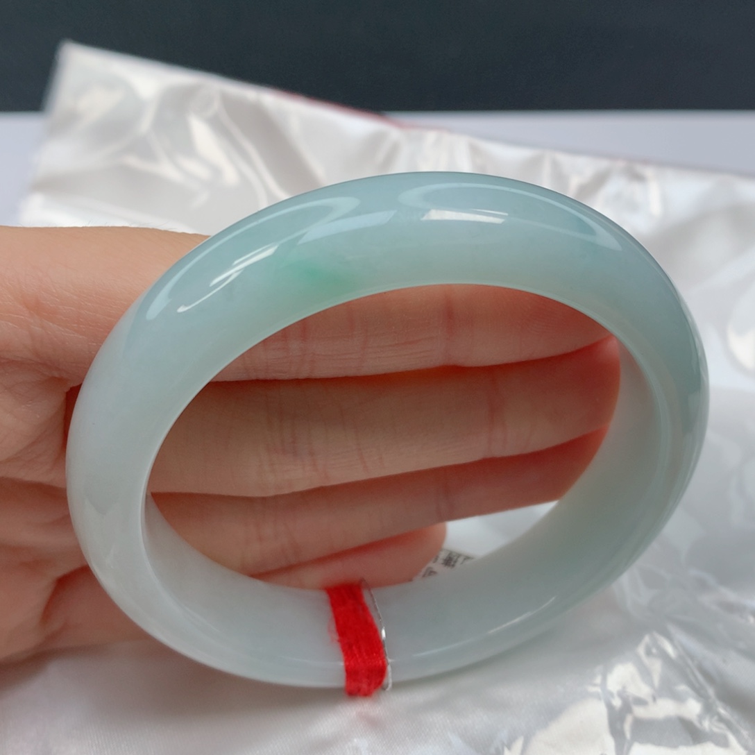 翡翠手镯未镶嵌56.8正圈