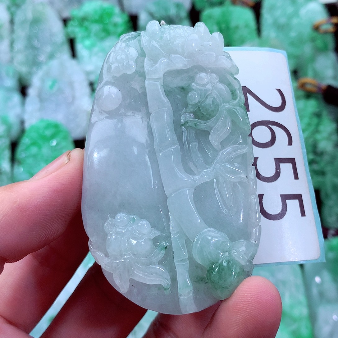 翡翠未镶嵌吊坠(不含链)