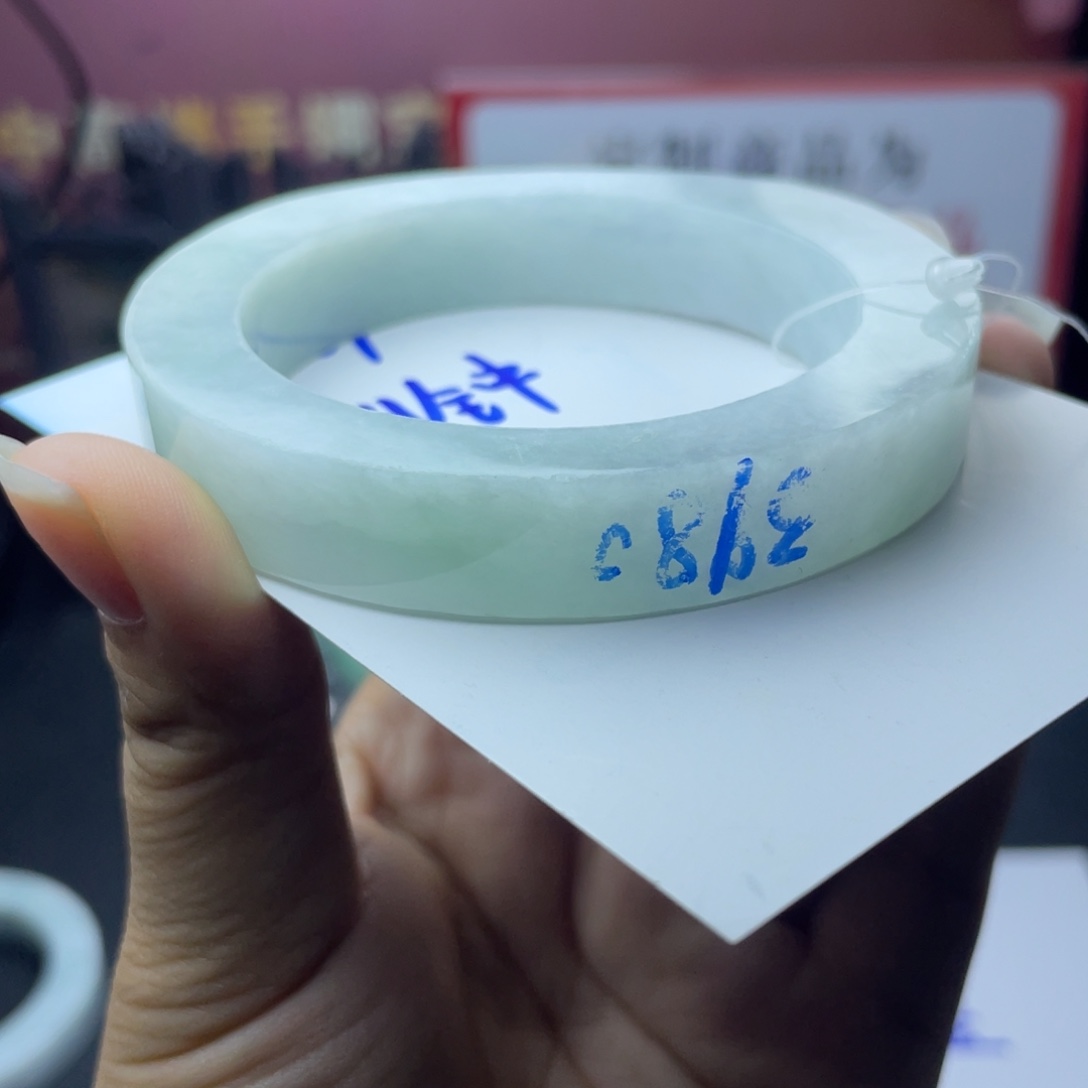 定制翡翠未镶嵌缅A翡翠多样性发一翡翠