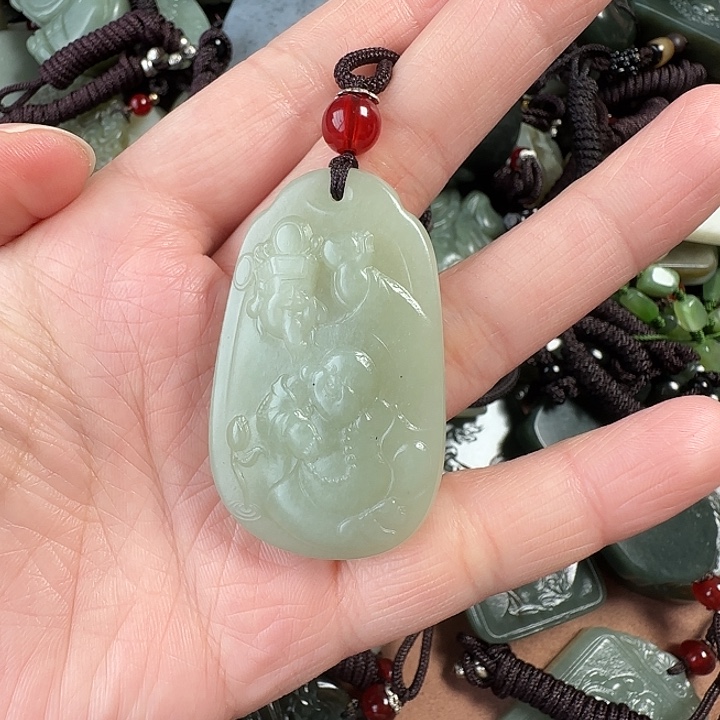 和田玉颈饰未镶嵌