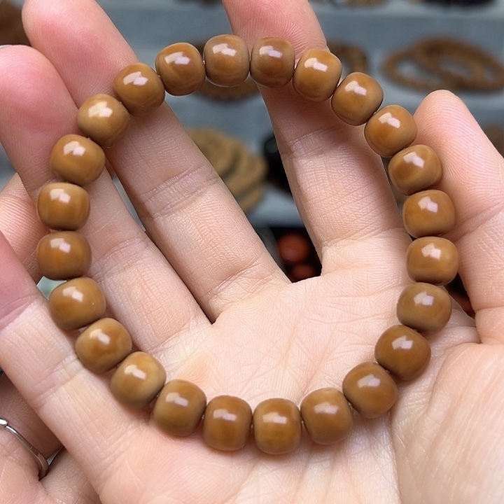 菩提根/象牙果吊坠9.8m m龙脊菩提老料