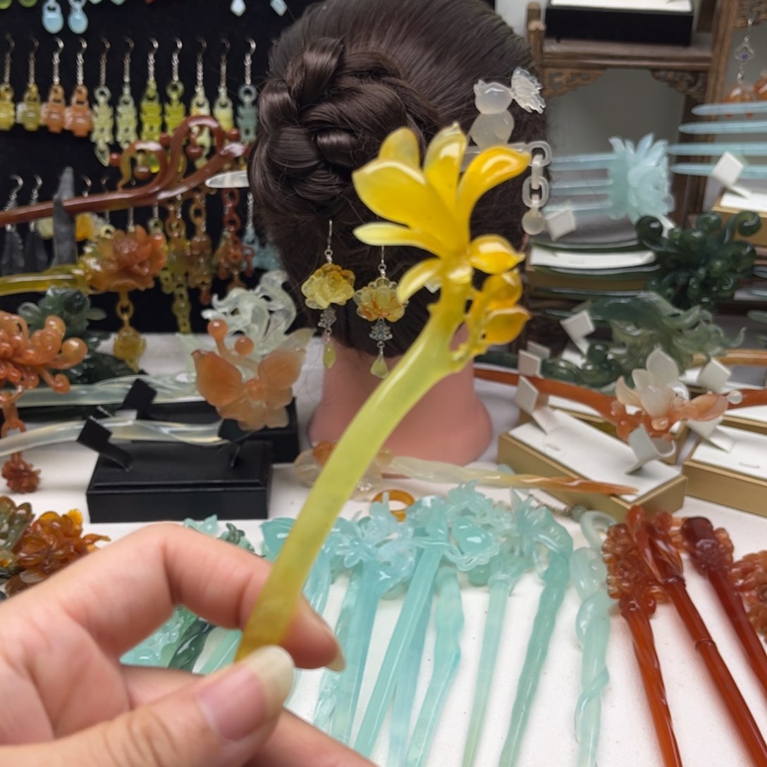 蛇纹石玉发饰合金