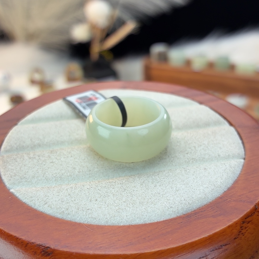 和田玉未镶嵌戒指i110晴水轮胎17.5mm