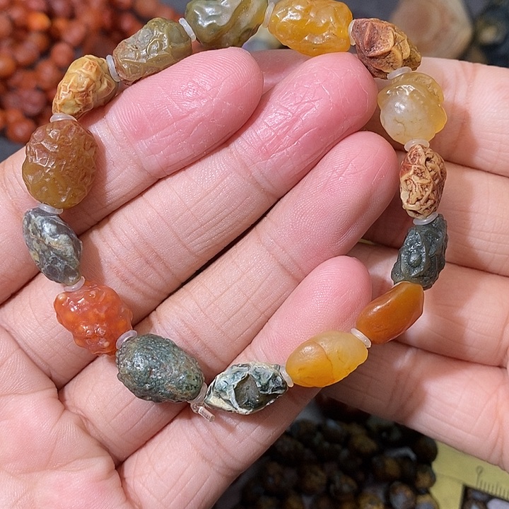 未镶嵌玛瑙/玉髓珠宝奇石