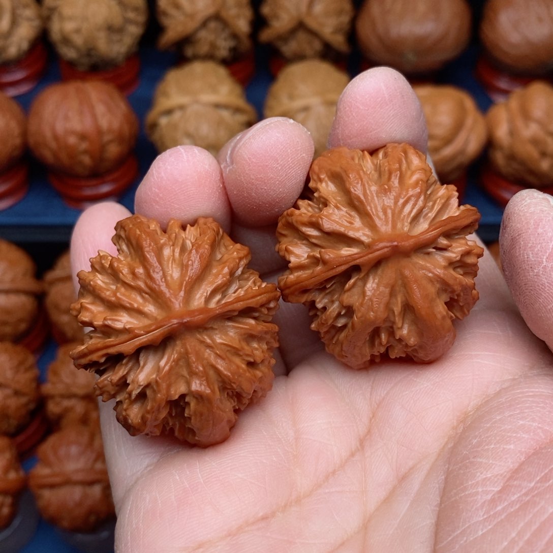 把件文玩核桃手捻野生精品粗筋王