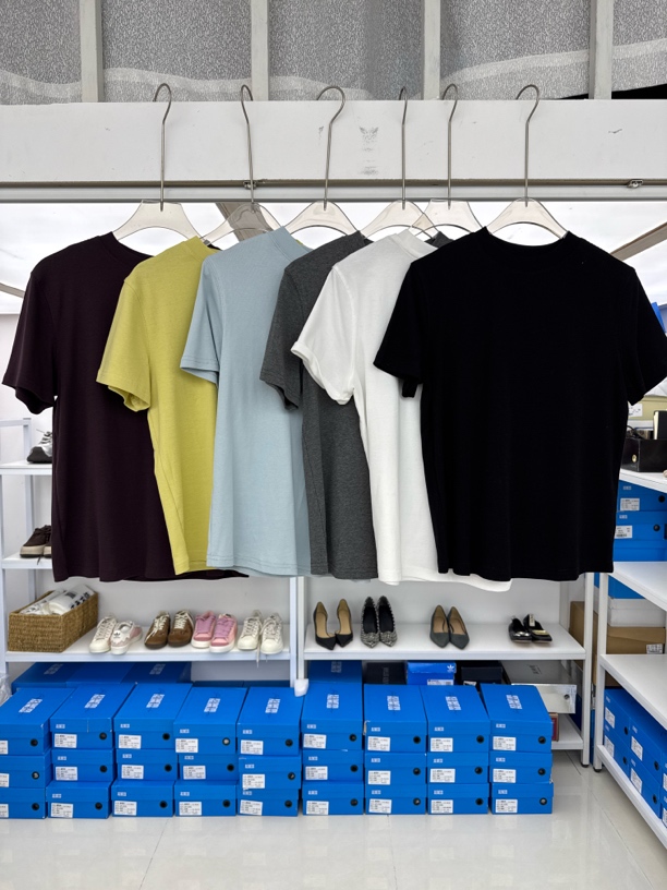 短袖T恤修身短款夏季纯色百搭圆领常规薄款