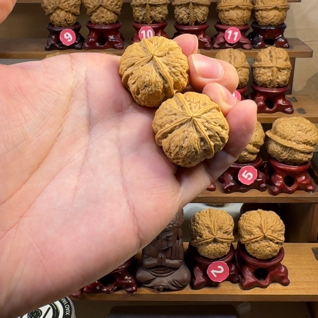 铁核桃把件磨盘四方砖