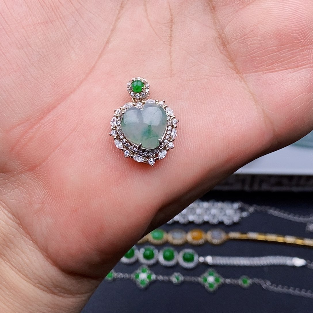 翡翠颈饰银S925镶嵌项链