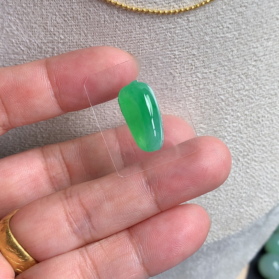 翡翠裸石缅甸天然A货翡翠阳绿福瓜