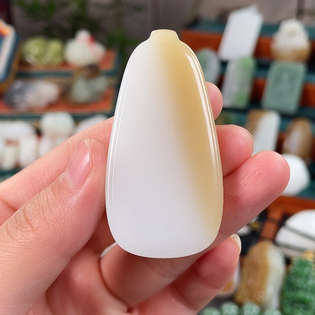 未镶嵌和田玉挂件