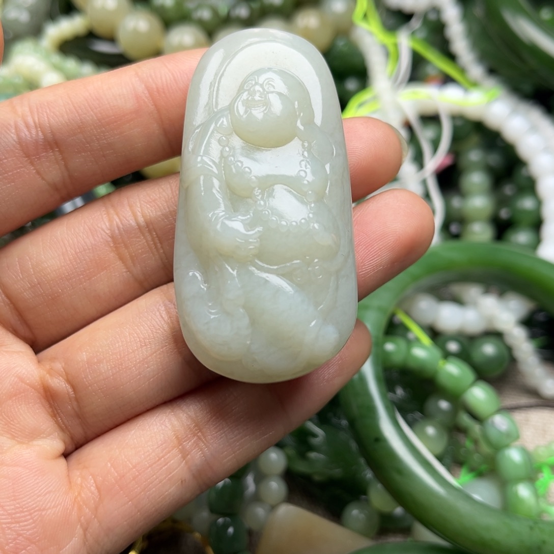 和田玉未镶嵌颈饰