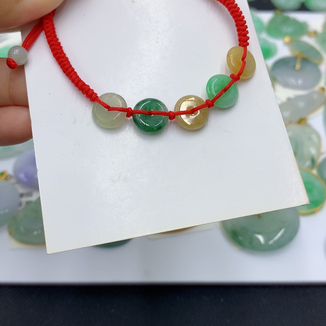 翡翠颈饰未镶嵌翡翠手绳