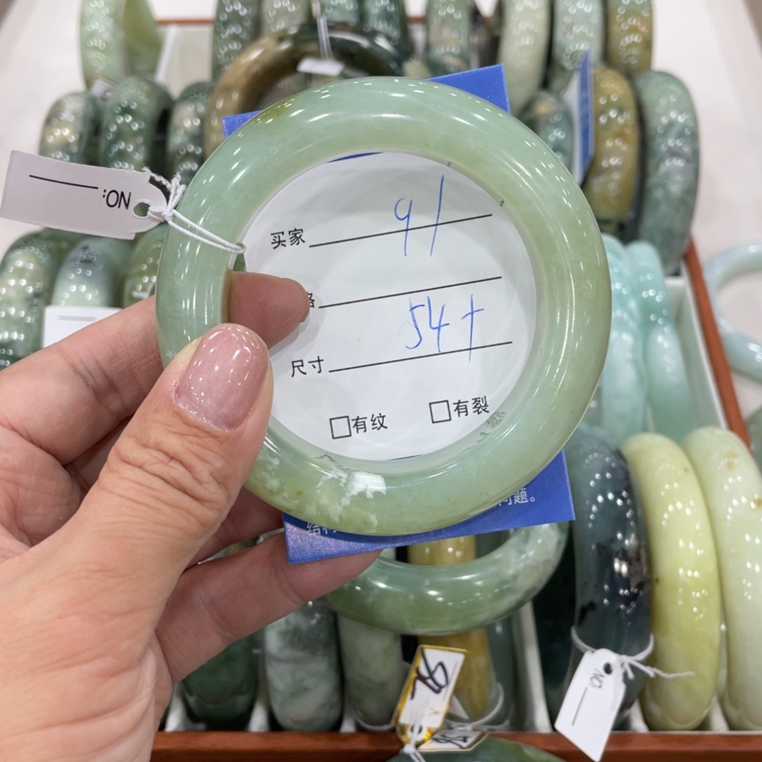 未镶嵌蛇纹石玉手镯