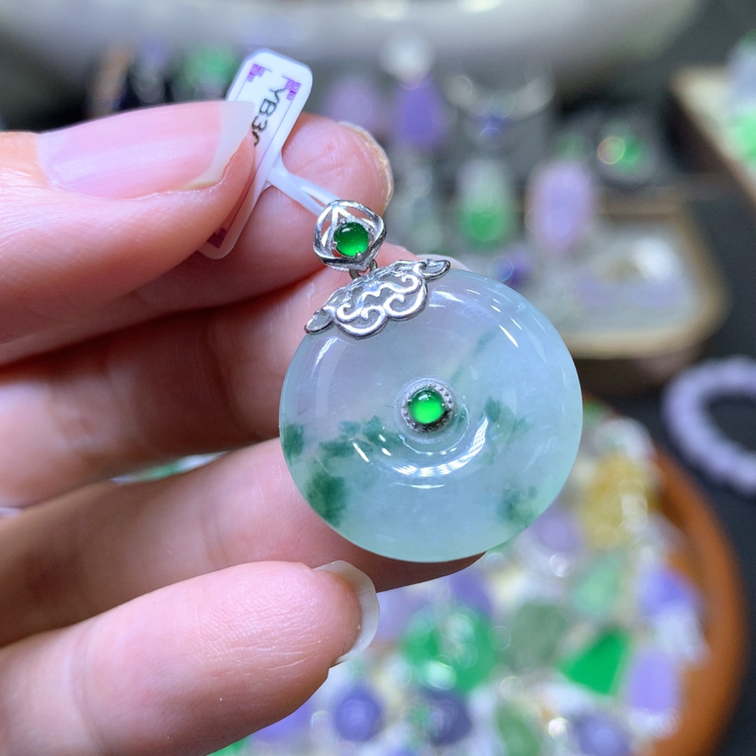 【闪购商品】翡翠颈饰未镶嵌翡翠吊坠项链