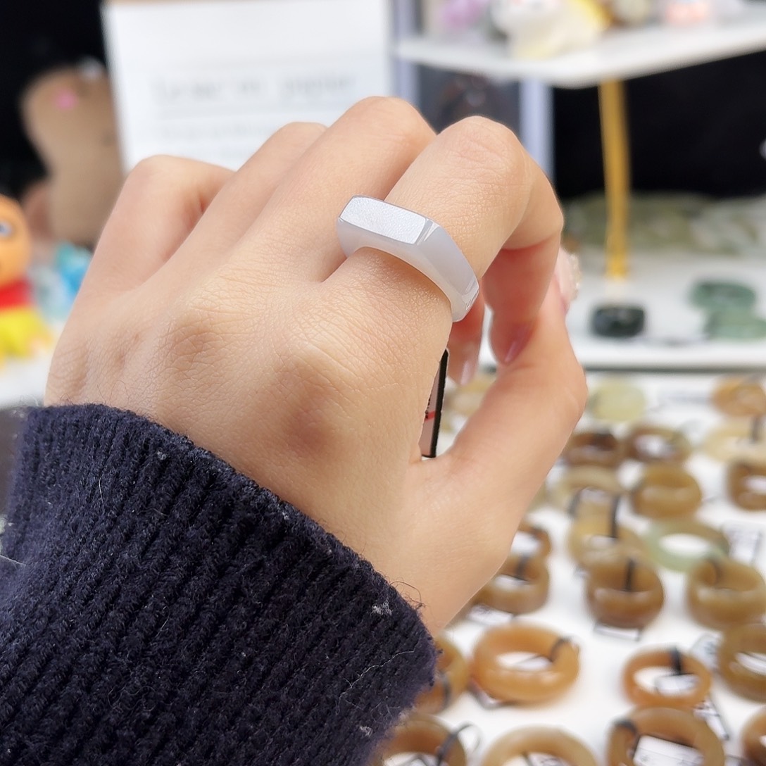 和田玉未镶嵌戒指P89冰透粉马鞍16不退换