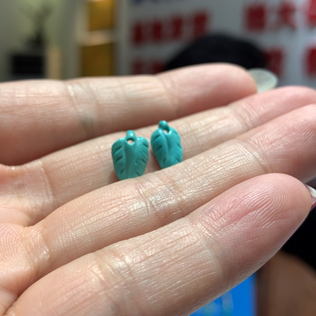 绿松石配饰未镶嵌