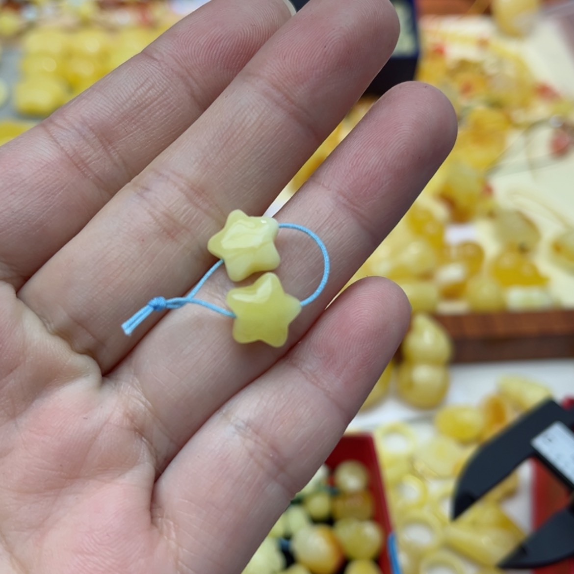 【闪购商品】蜜蜡裸石未镶嵌配饰