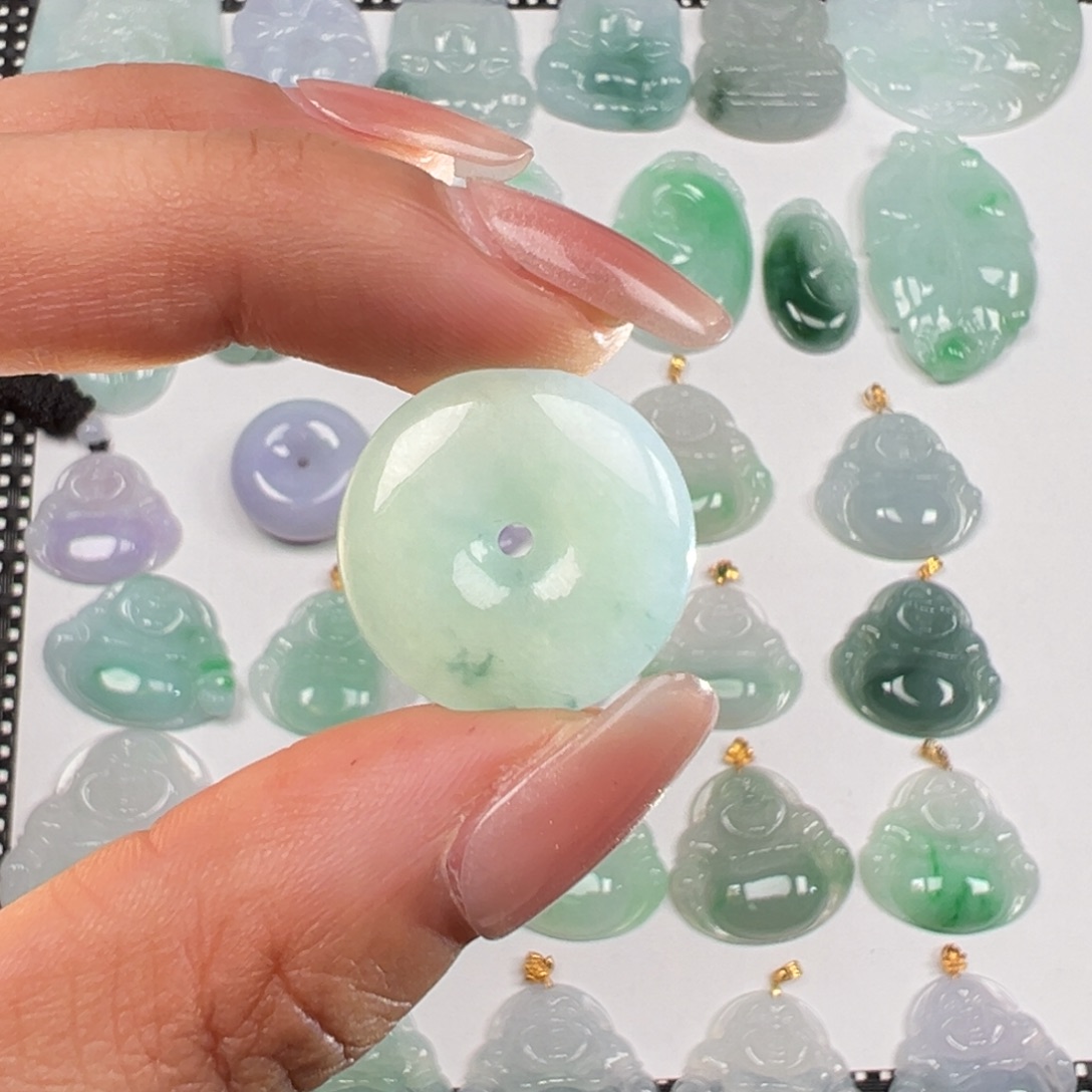 翡翠未镶嵌颈饰糯冰飘花小平安扣