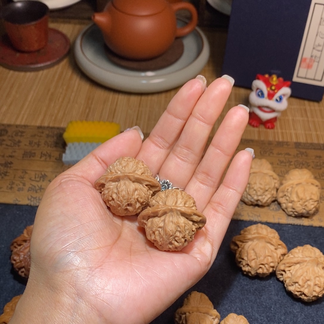 文玩核桃吊坠起*宫灯