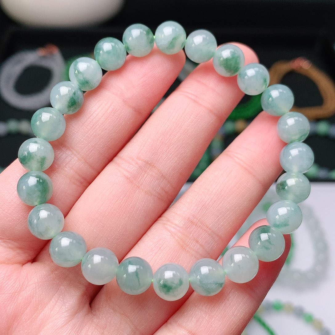 翡翠手链未镶嵌翡翠