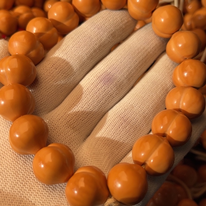 舍***得猴头核桃吊坠屁桃