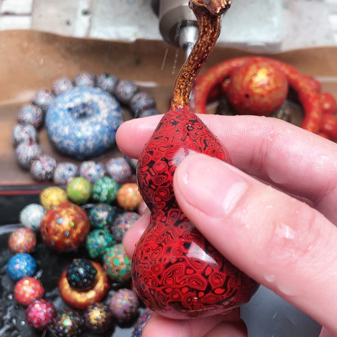 盐****鼎手工制作大漆葫芦