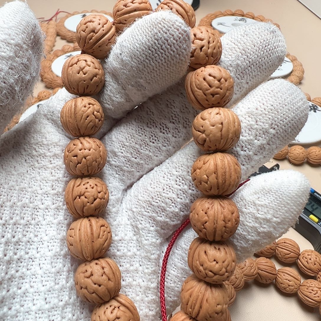 吃***众手串桃核1.4红皮大肌肉