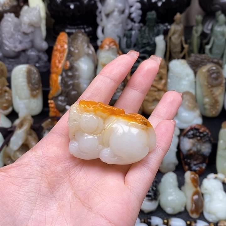 和田玉颈饰未镶嵌振*