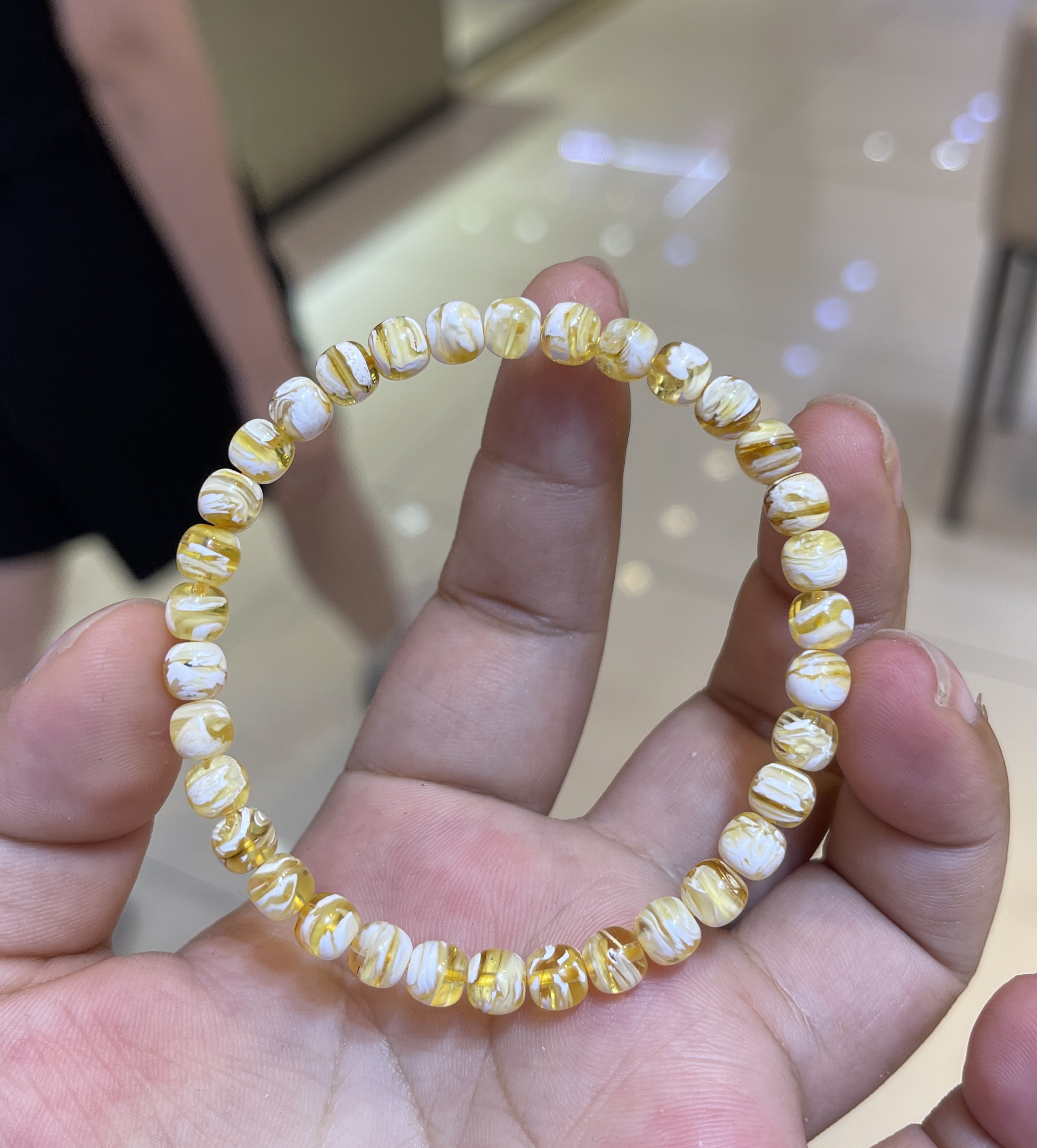 6mm金瓷白拉丝老型蜜蜡手串女款气质白色时尚百搭古法素款潮流