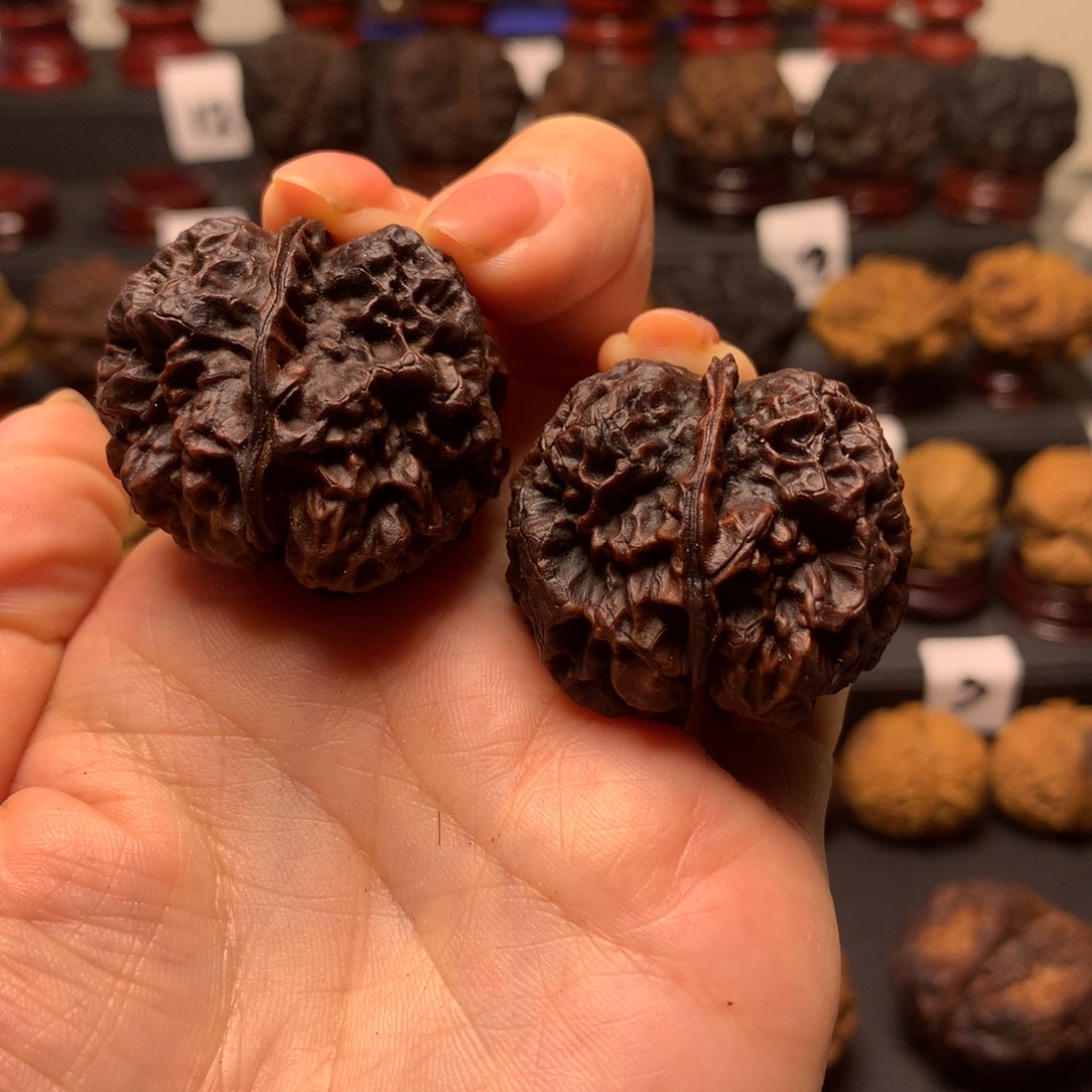 文玩核桃吊坠S****淼啥利子