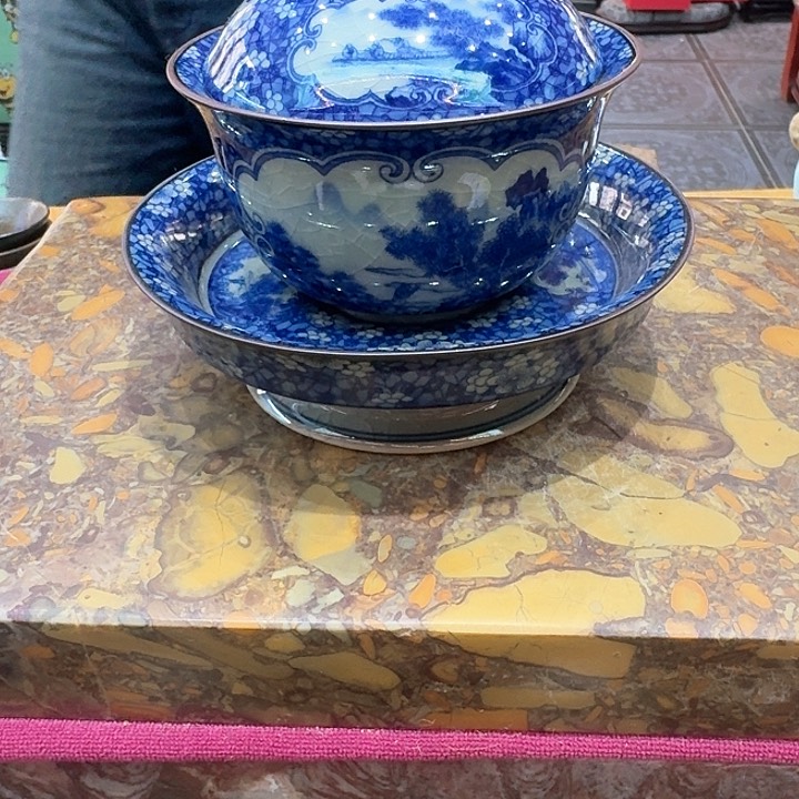 三才盖碗一个，瓷。。。品茗