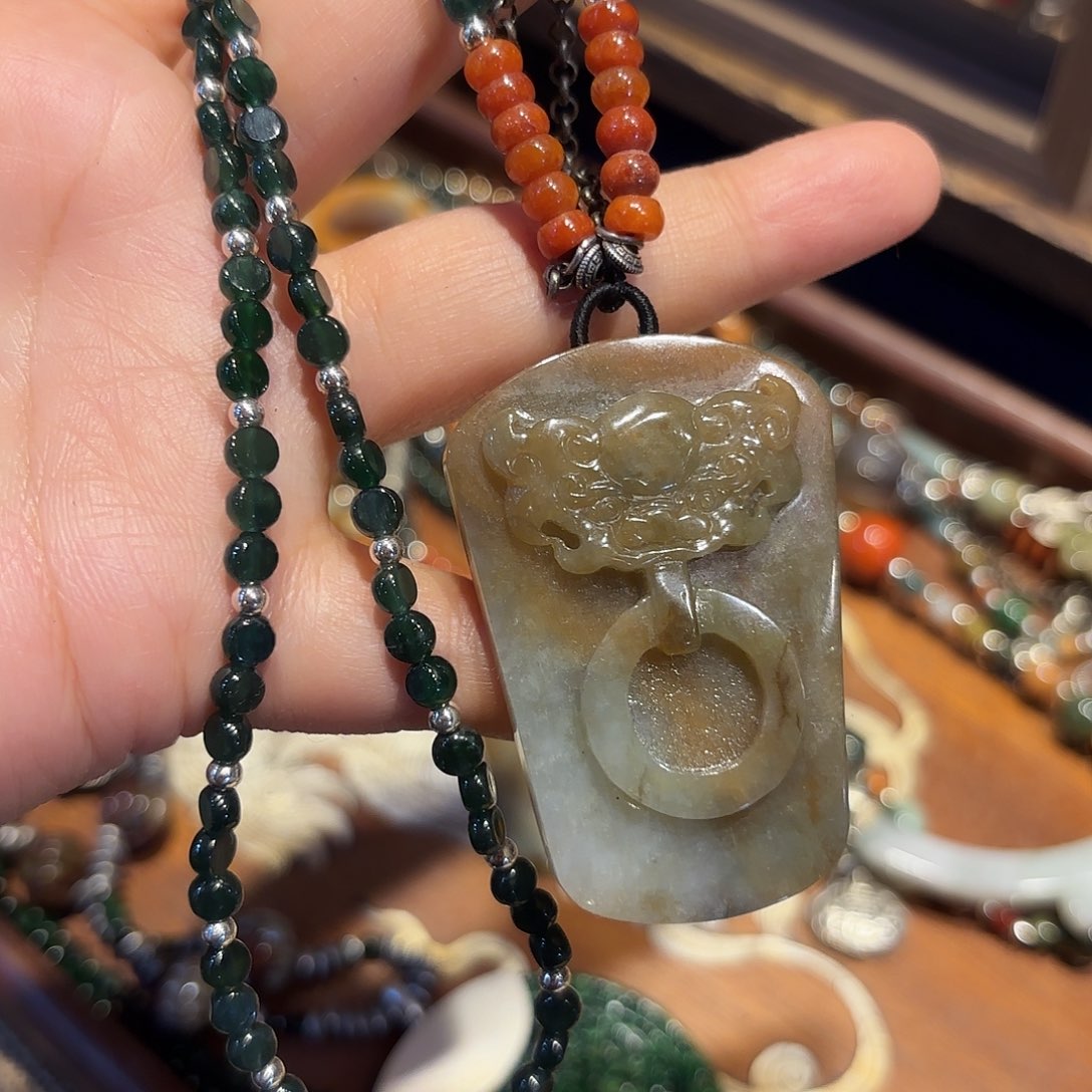 翡翠颈饰未镶嵌原创