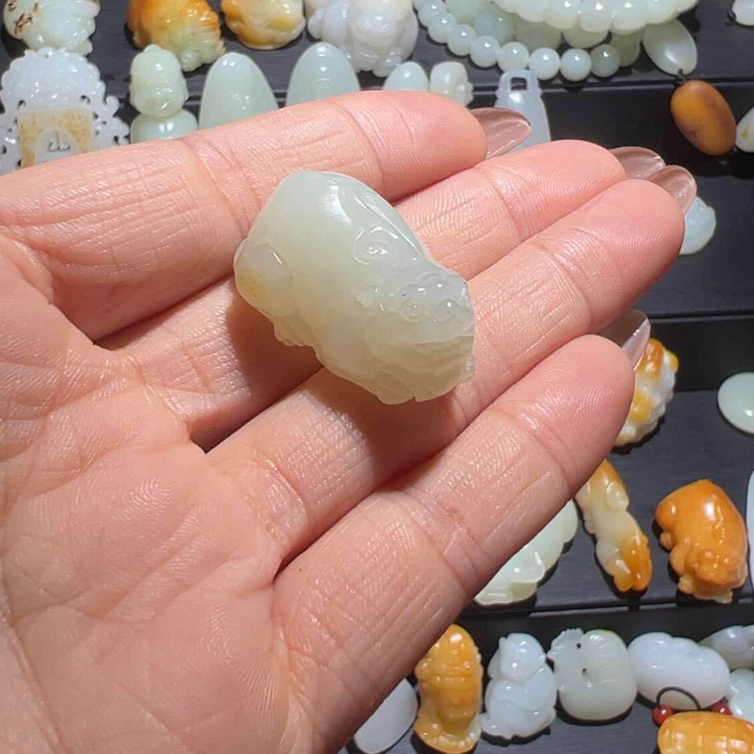 和田玉未镶嵌颈饰一****】