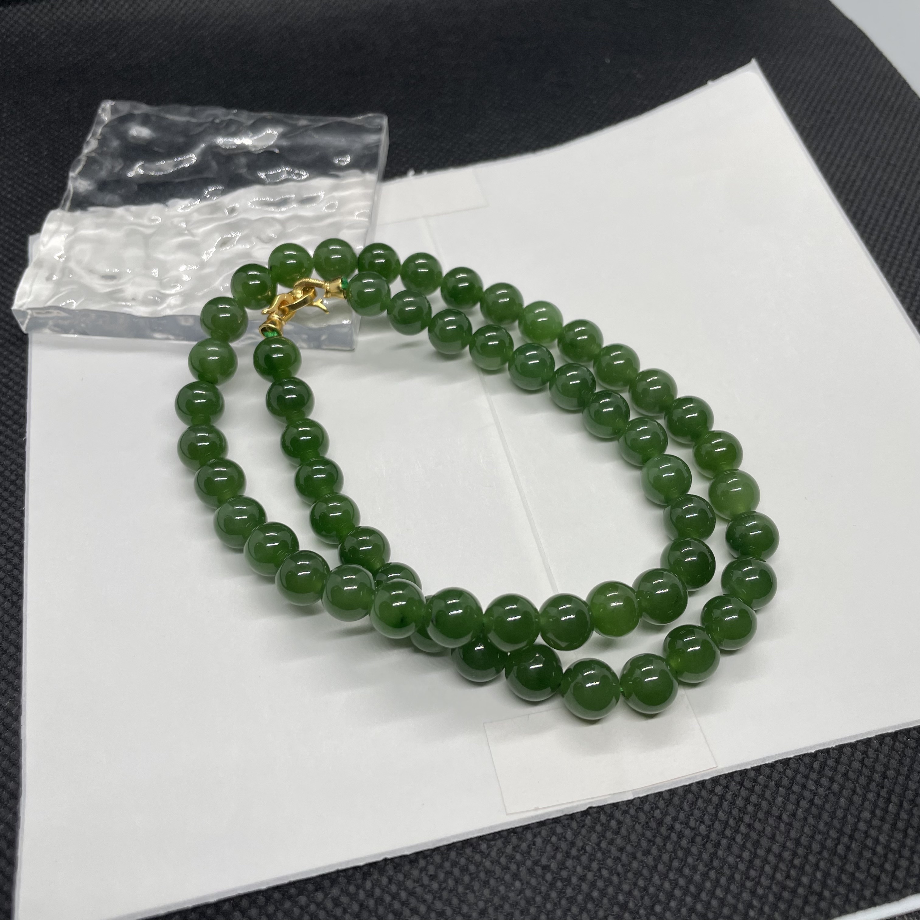 辣绿碧玉8mm项链（近无黑点）KT25070821