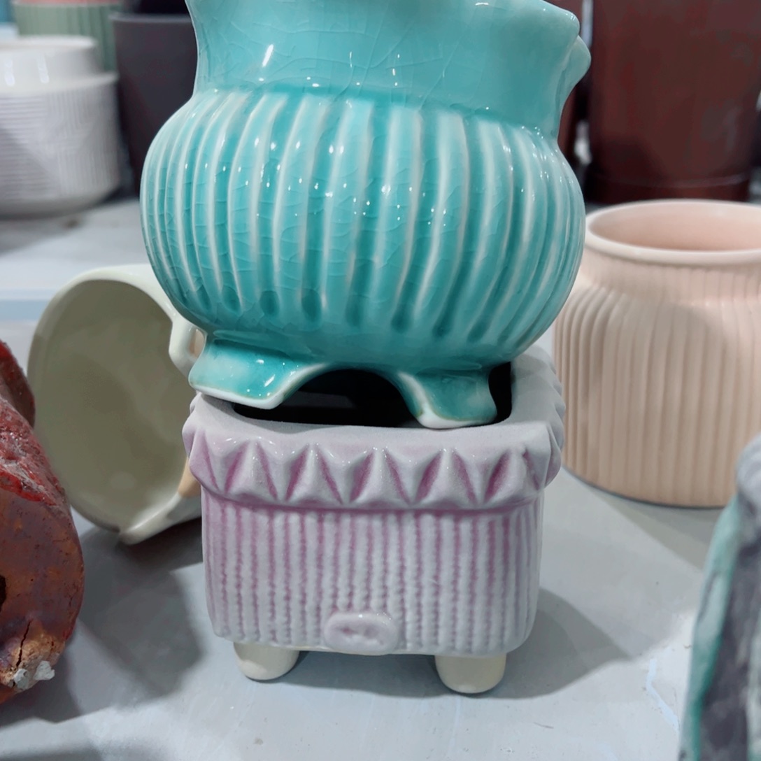 少***点有孔，陶瓷花盆满10米包邮发货