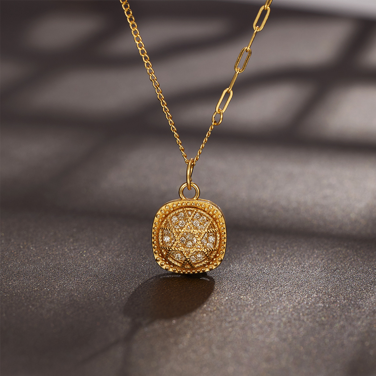 坠链均足银锆石 《四方纳福-经典小方糖（24K真金表面）可调节长度》