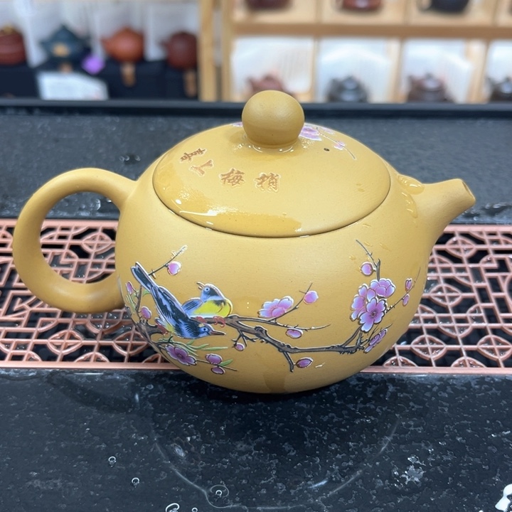 紫砂茶壶和其他器皿