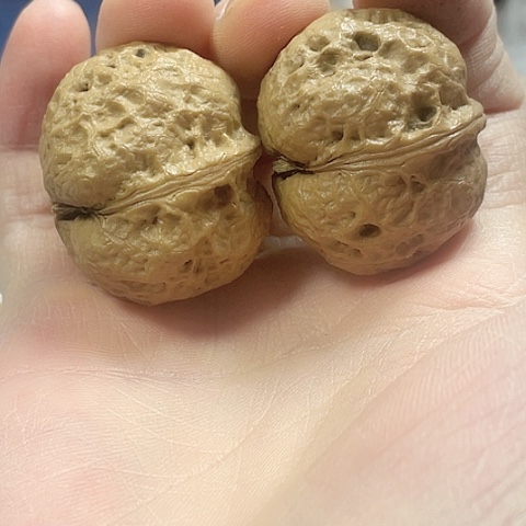 文玩核桃把件魔丸手捻带彩35