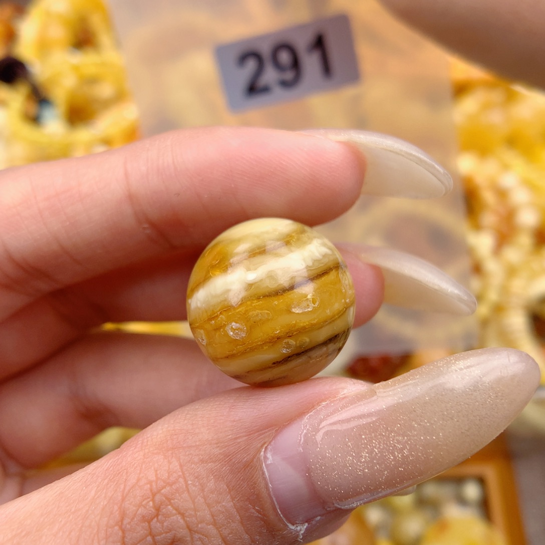 琥珀未镶嵌珠宝奇石18.2