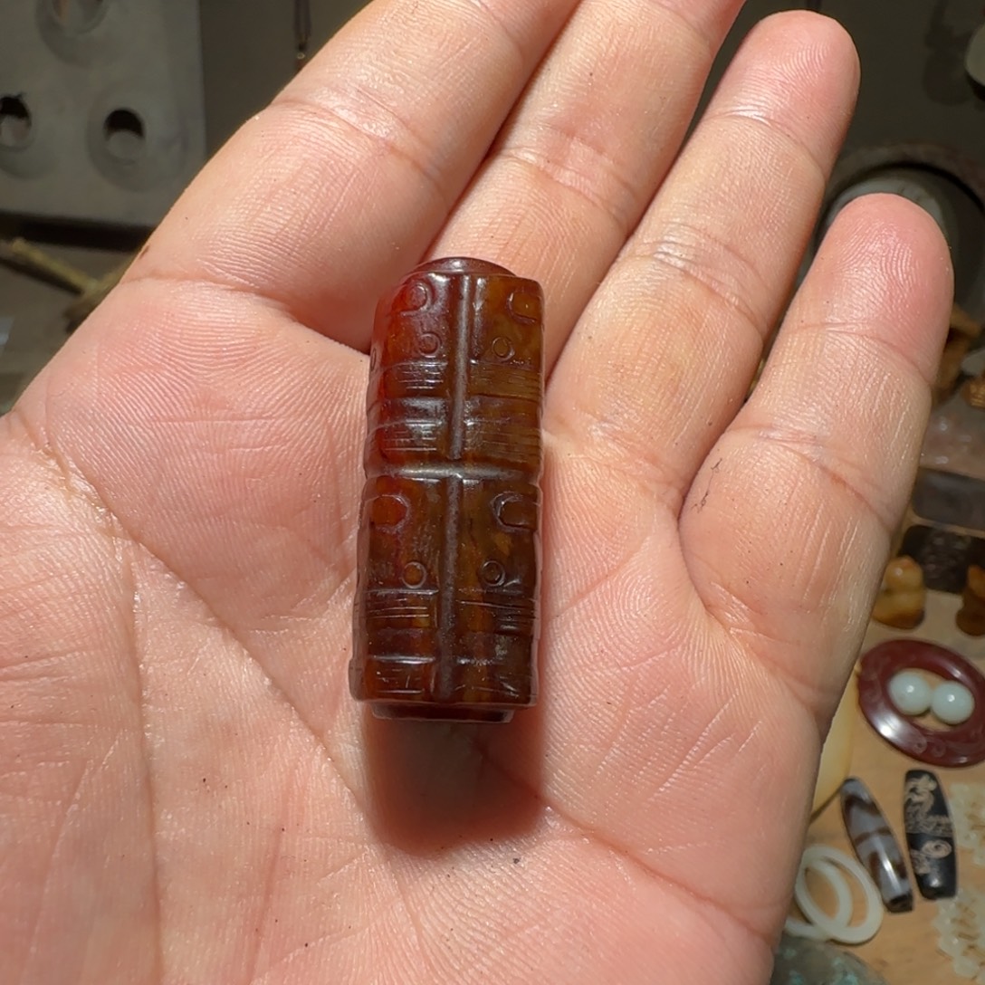 光***落和田玉未镶嵌颈饰