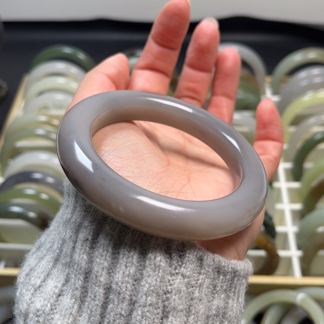 吟***宝和田玉未镶嵌手镯56.5圈