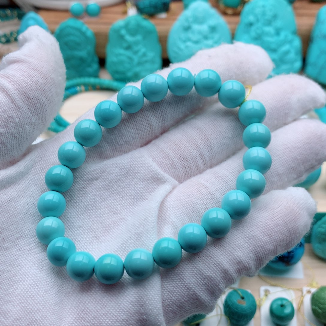 绿松石颈饰未镶嵌