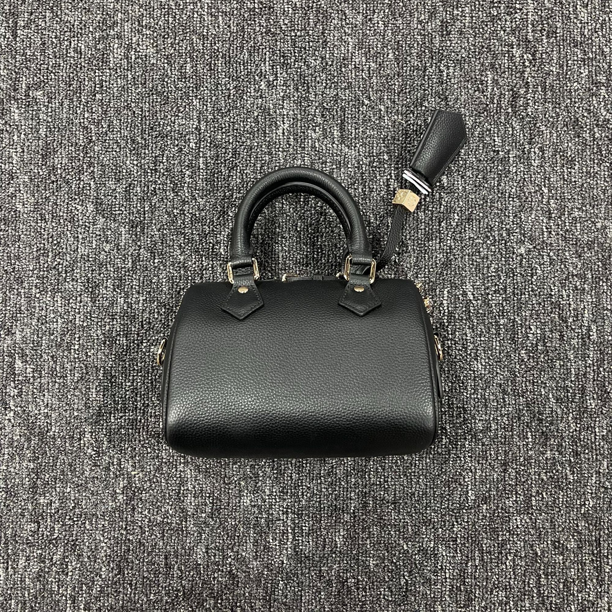 YY【黑】百搭高定休闲包包33288