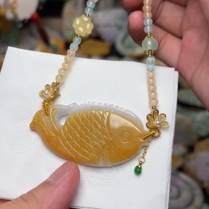 颈饰未镶嵌翡翠吊坠