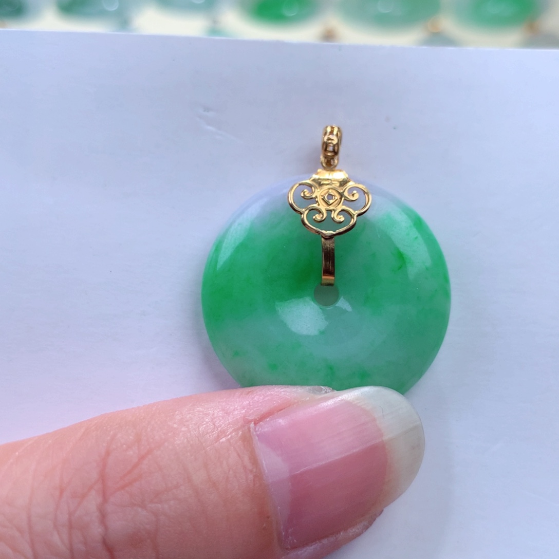 翡翠吊坠(不含链)18K金镶嵌