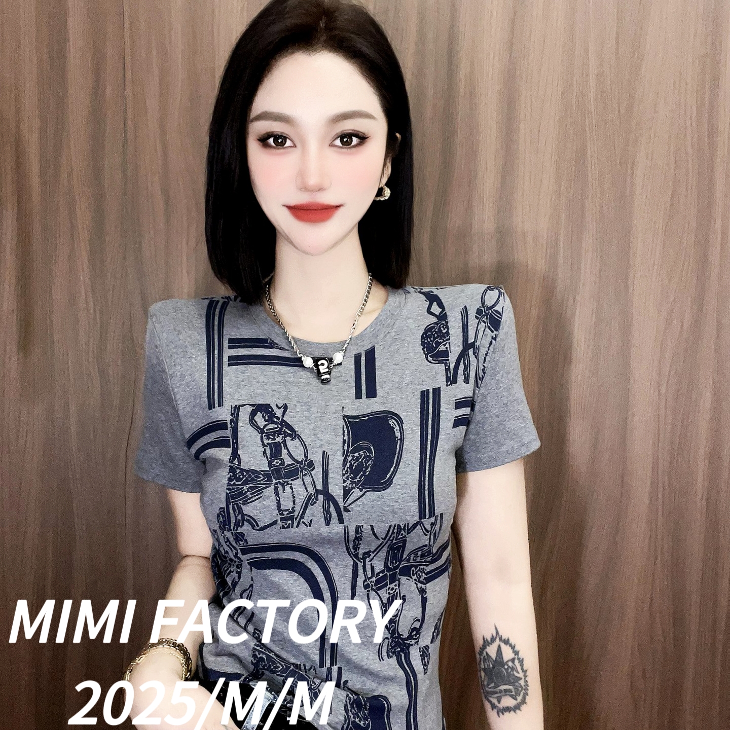 芈芈 2025新款短袖 欧货创意满印短袖T恤女时尚修身显瘦上衣2599#