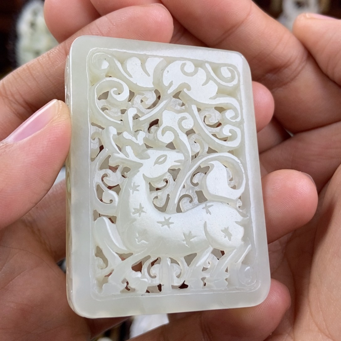 和田玉挂件未镶嵌遇*你