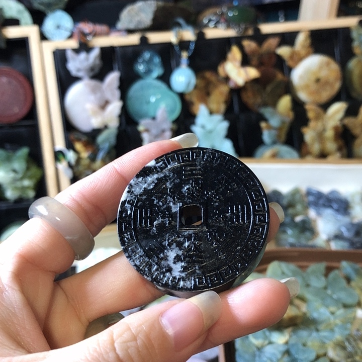 岫玉未镶嵌岫玉挂件