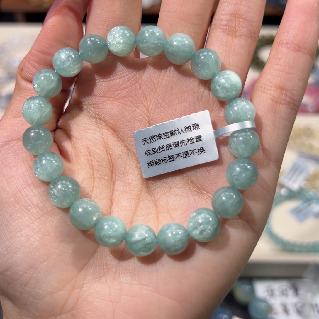 J***。水晶手串未镶嵌8m巅峰级星河蓝祖母晶