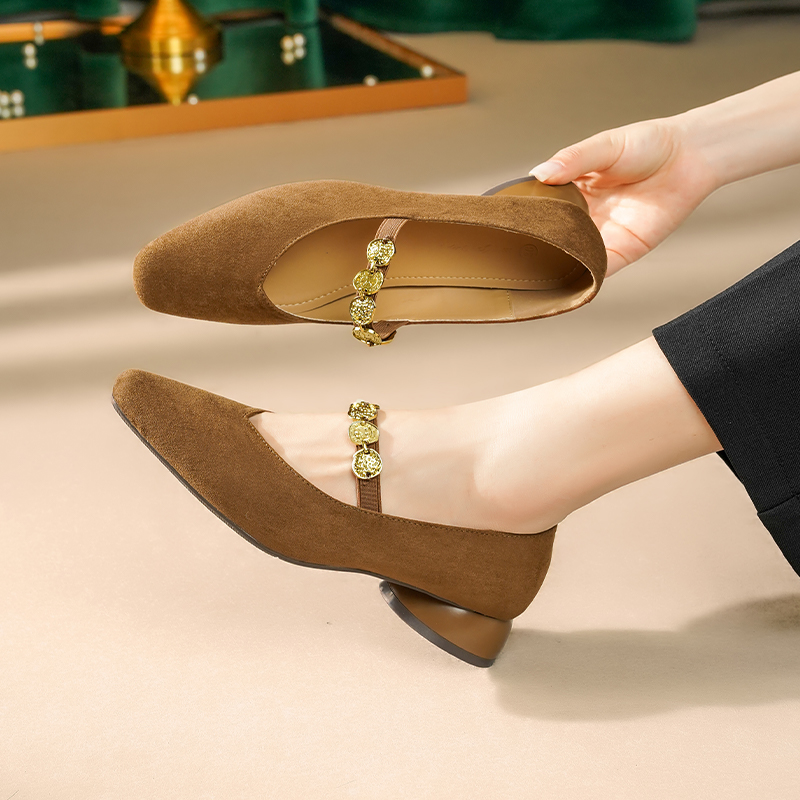 金币链法式玛丽珍方头粗跟单鞋2025新款春秋绒面小香风一字带浅口